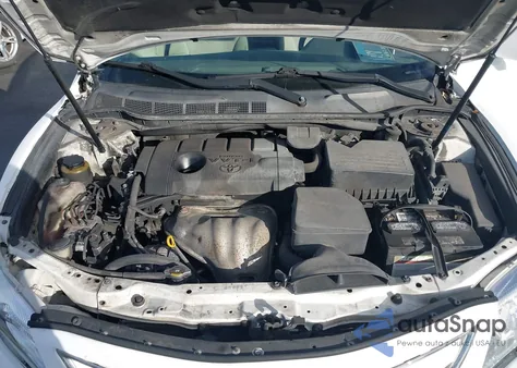 2011 Toyota Camry Le z USA, uszkodzony, nr VIN 4T1BF3EKXBU625323